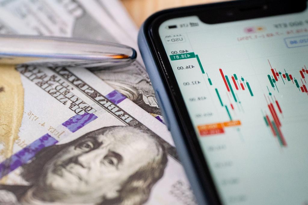 Emergency fund tracker